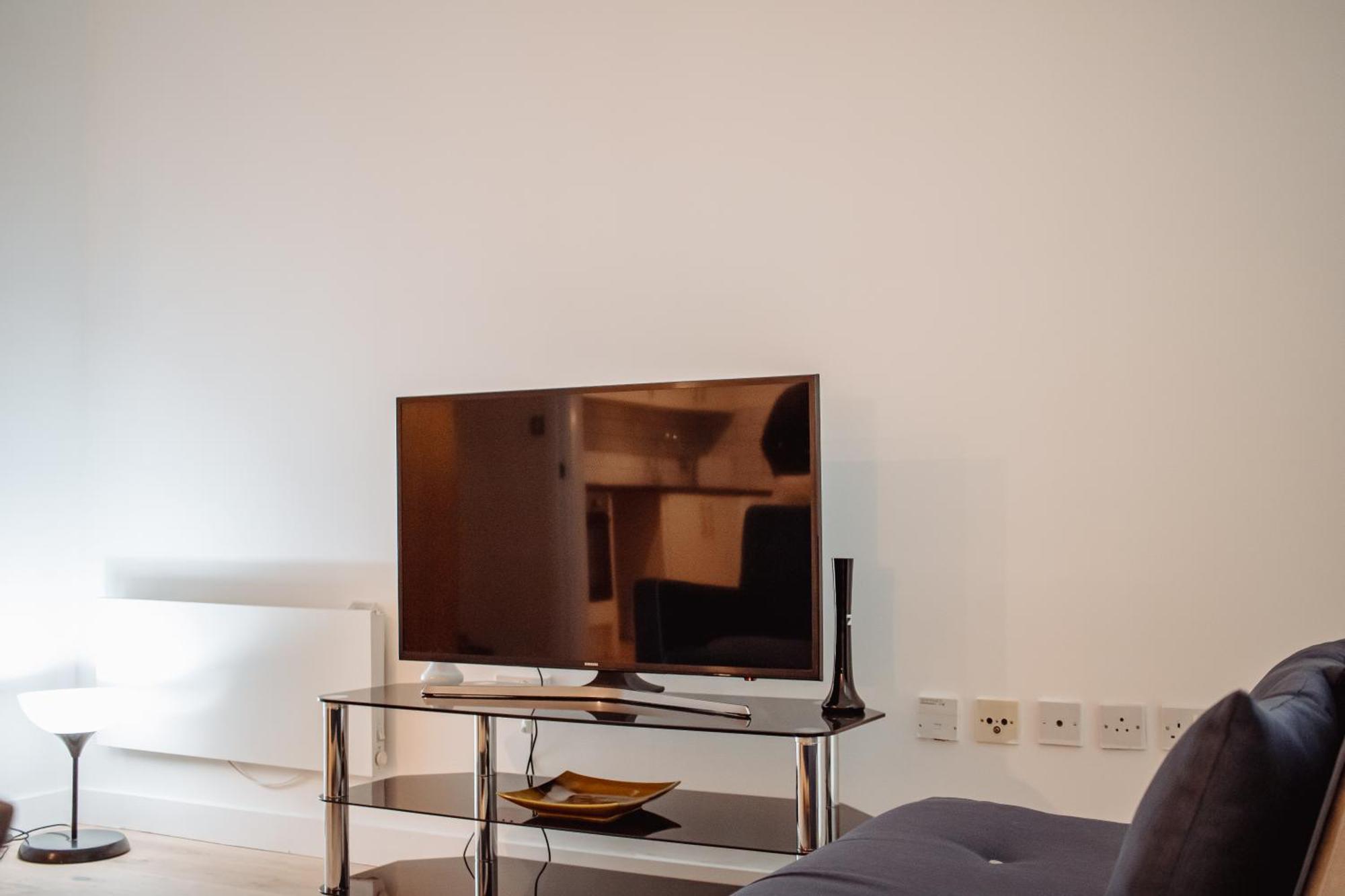 לידס Central & Spacious, Sleeps 8, Perfect For Groups מראה חיצוני תמונה